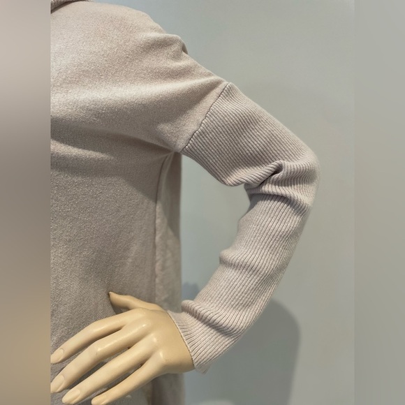 CHALET ET CECI | Mockneck sweater with a front cross-over slit - Picture 6 of 12